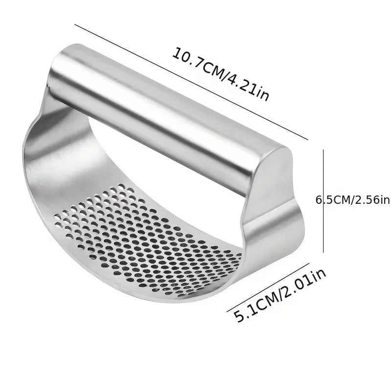 Dimenzije inox seckalice za beli luk – 10.7 x 6.5 x 5.1 cm